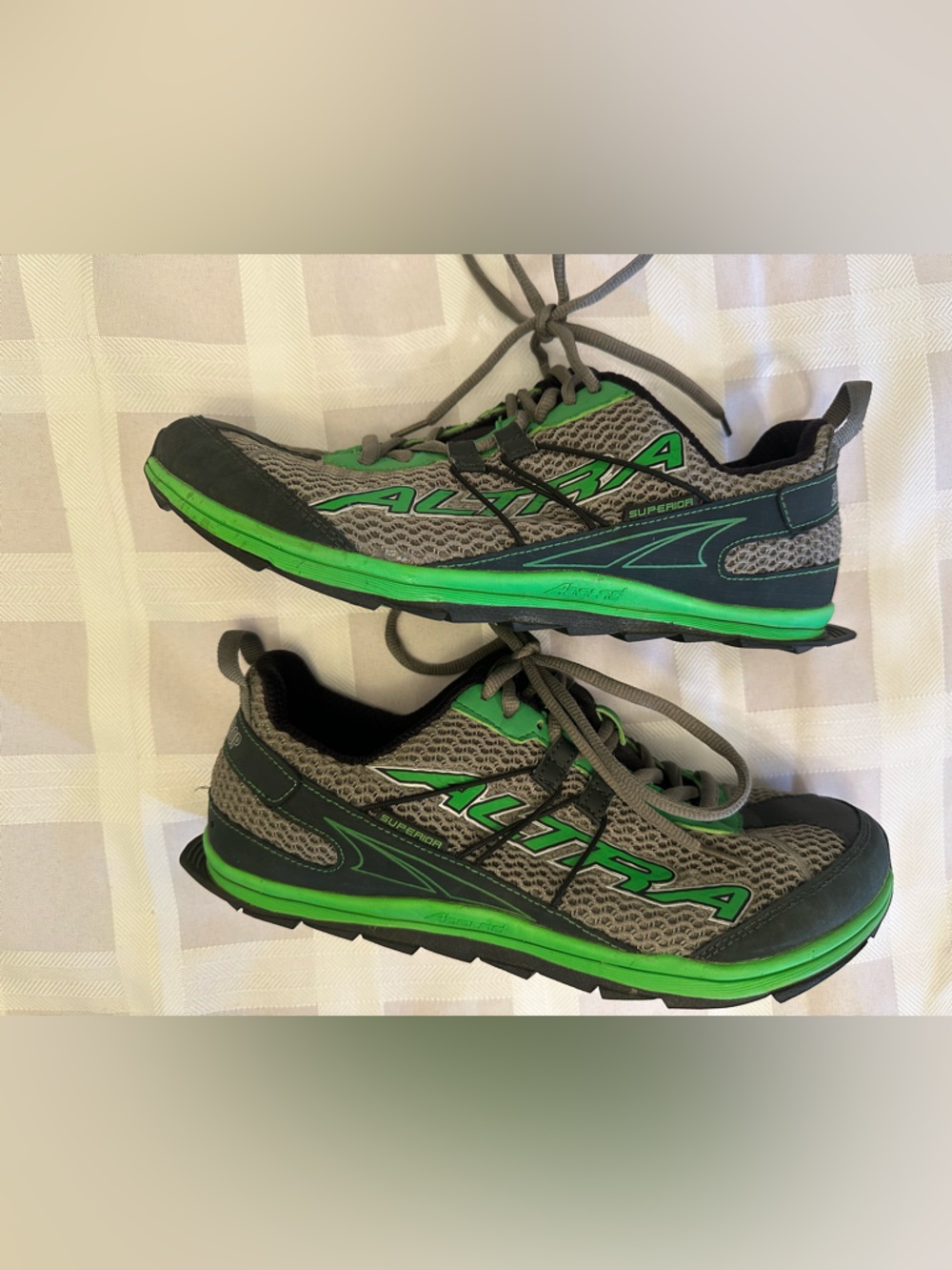 💚💎Altra Gray with Bright Green Trail Running Shoes Best for Sz. 9.5-10 Men’s💎💚 - Picture 4 of 12